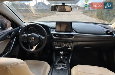 Седан Mazda 6 2015 в Староконстантинове