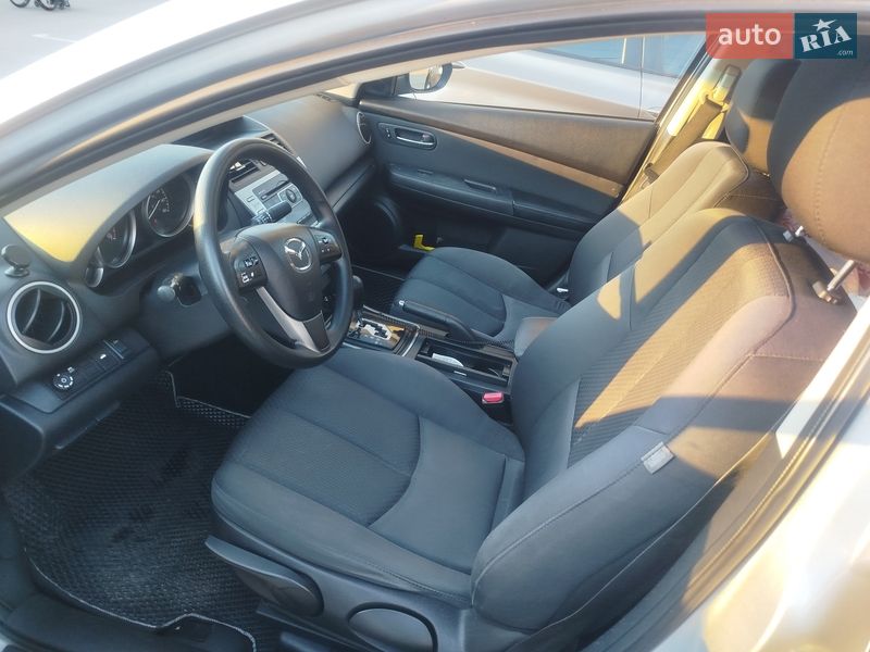 Седан Mazda 6 2011 в Чернигове