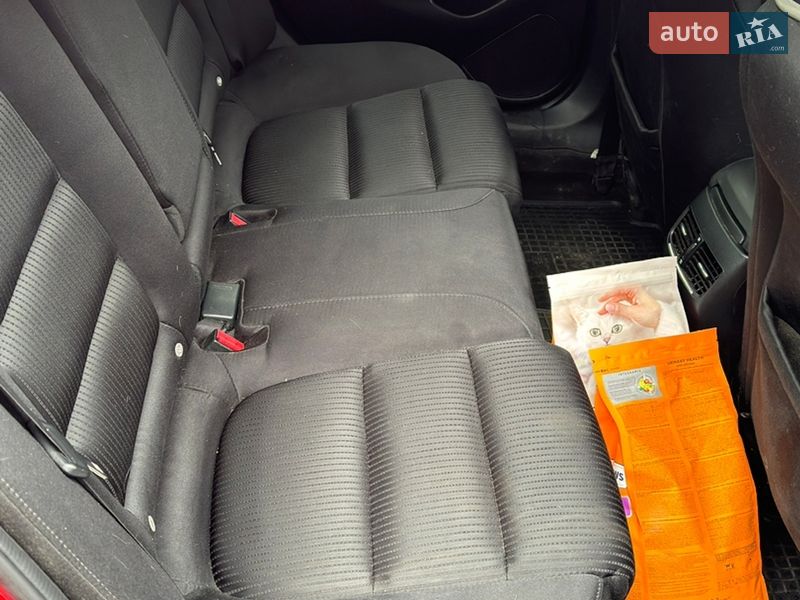 Седан Mazda 6 2013 в Днепре
