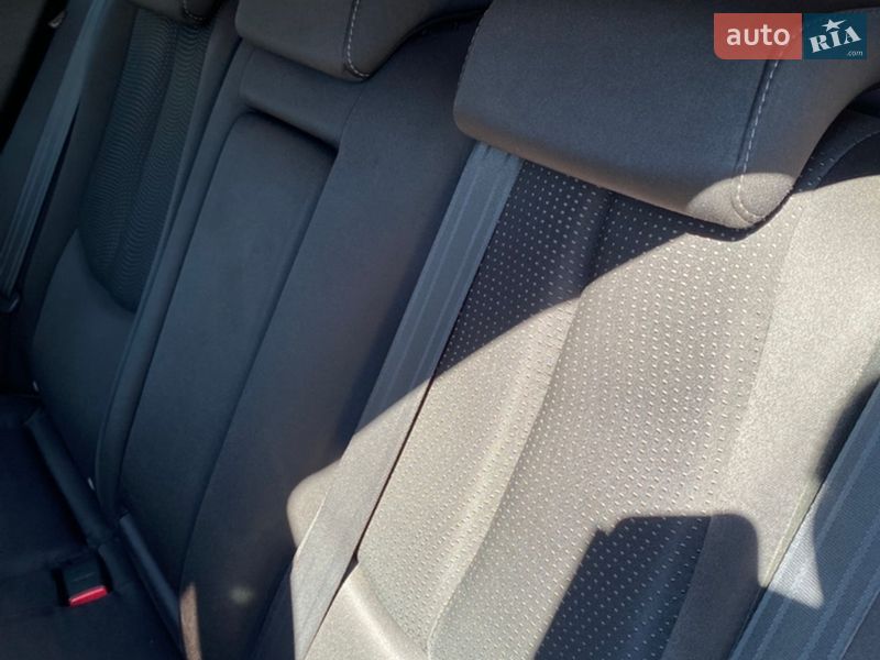 Седан Mazda 6 2007 в Лебедині