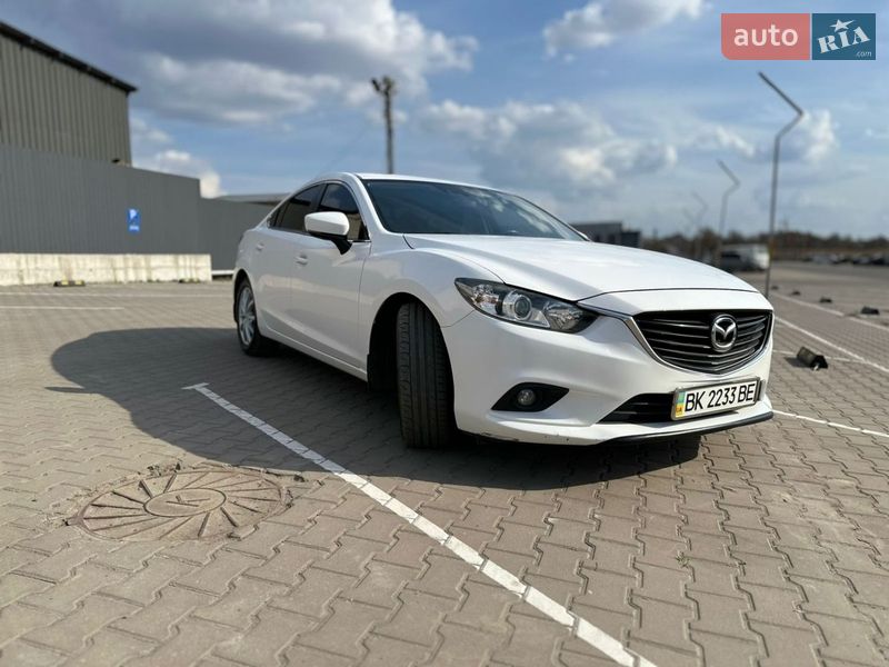 Седан Mazda 6 2016 в Дубні