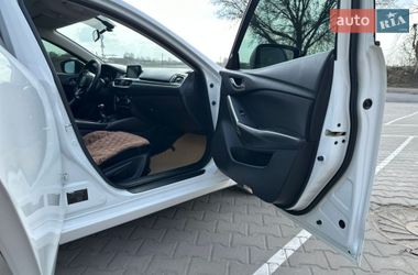 Седан Mazda 6 2016 в Дубні