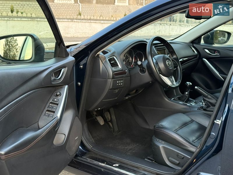Седан Mazda 6 2014 в Таращі