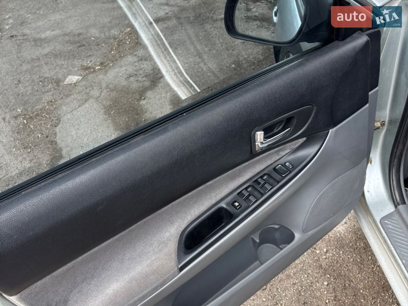 Седан Mazda 6 2003 в Кропивницком