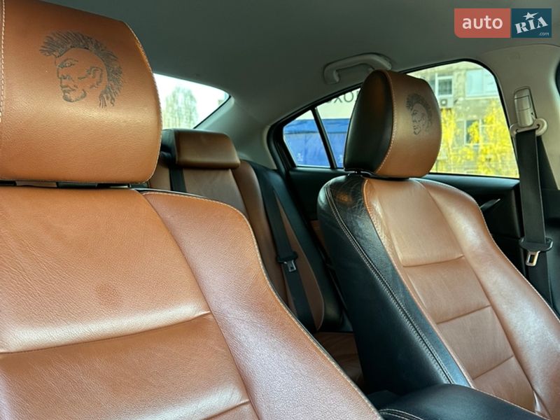 Седан Mazda 6 2013 в Киеве