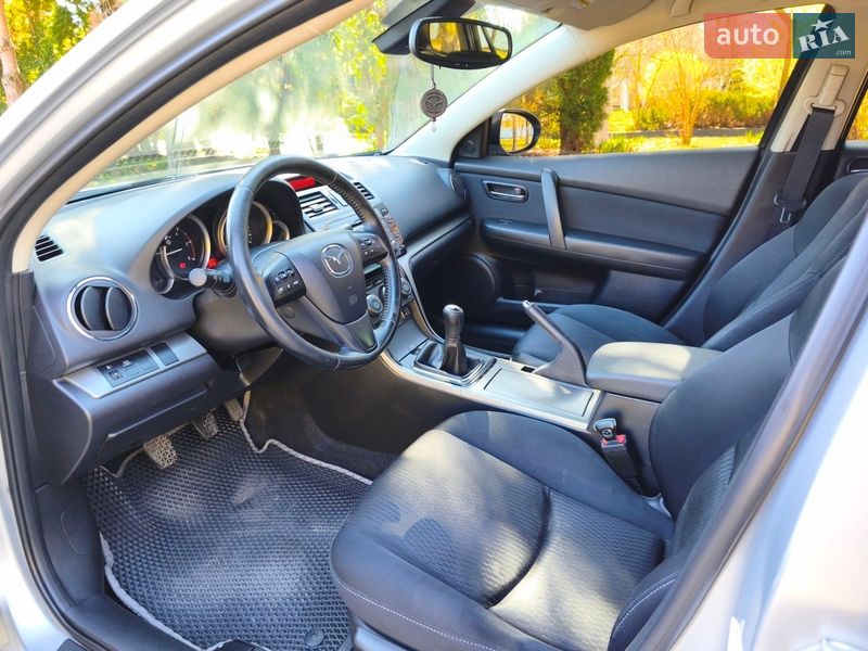 Универсал Mazda 6 2010 в Ровно