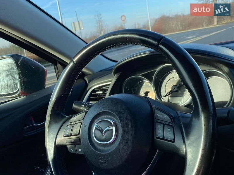 Седан Mazda 6 2015 в Львові