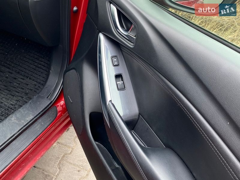 Седан Mazda 6 2015 в Львові
