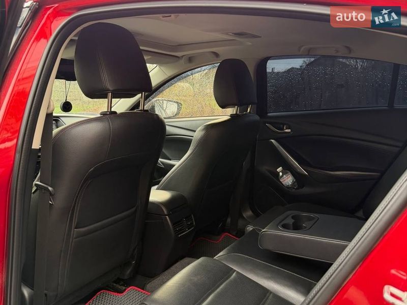 Седан Mazda 6 2014 в Радомышле