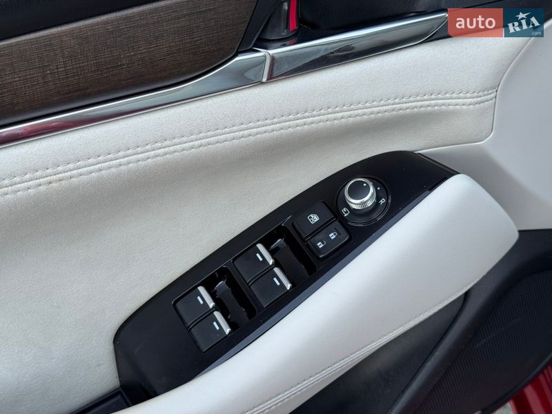 Седан Mazda 6 2019 в Киеве