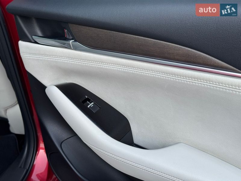 Седан Mazda 6 2019 в Киеве