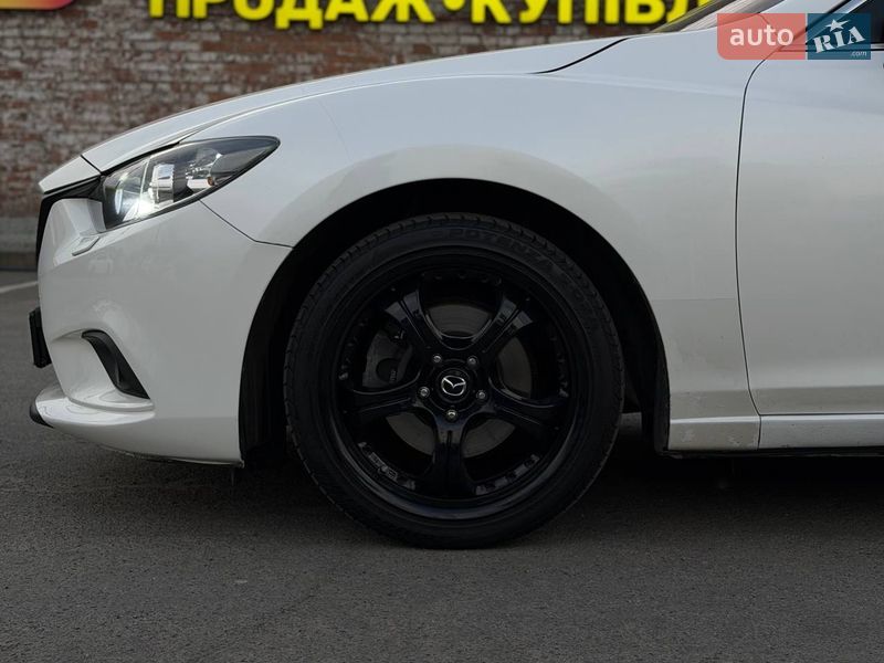 Седан Mazda 6 2013 в Днепре