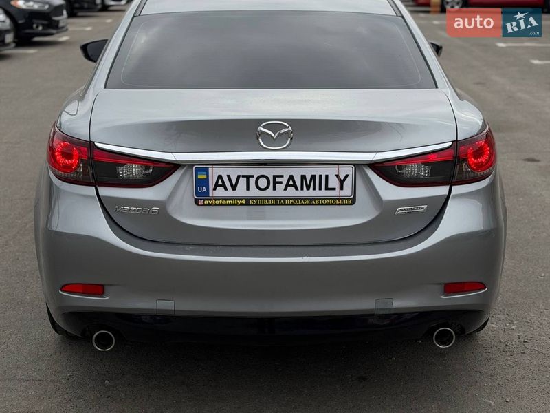Седан Mazda 6 2014 в Днепре