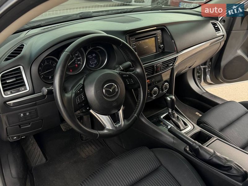 Седан Mazda 6 2014 в Днепре
