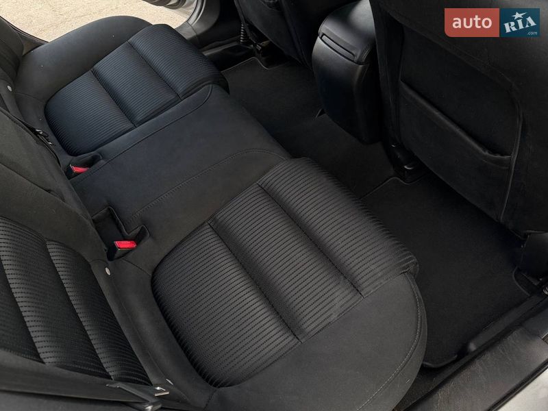 Седан Mazda 6 2014 в Днепре