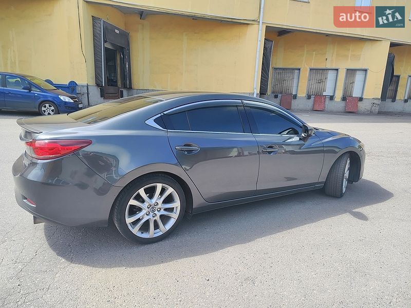 Седан Mazda 6 2016 в Днепре
