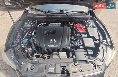 Седан Mazda 6 2016 в Днепре