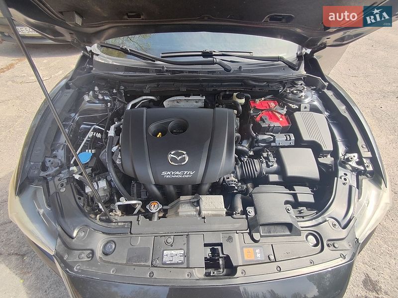 Седан Mazda 6 2016 в Днепре