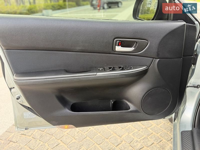 Седан Mazda 6 2007 в Днепре