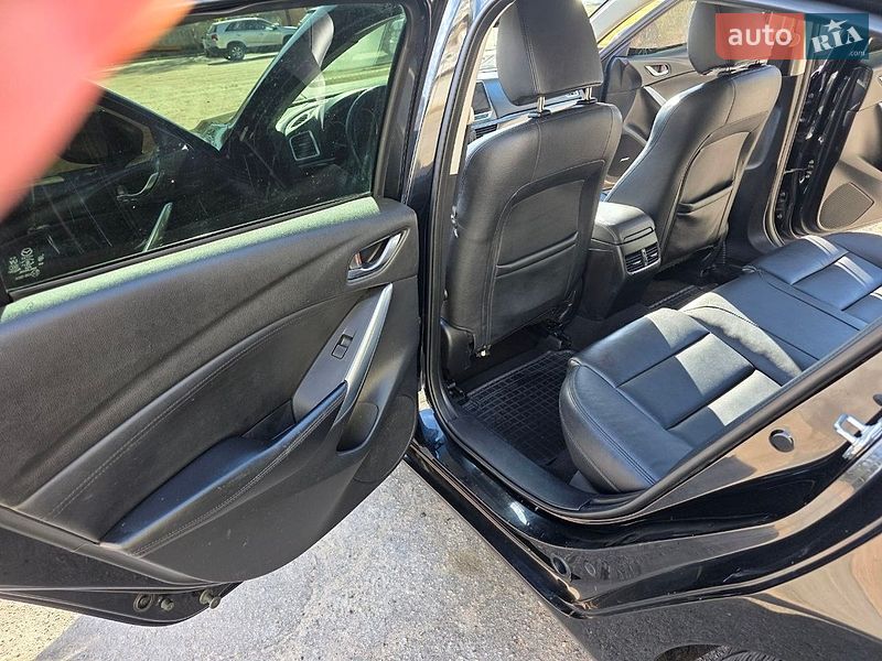 Седан Mazda 6 2013 в Александрие