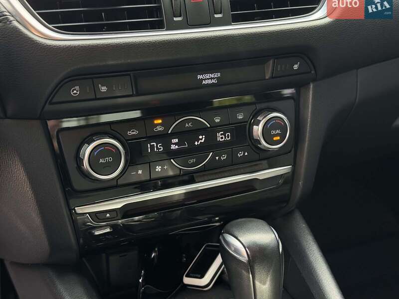 Седан Mazda 6 2017 в Киеве