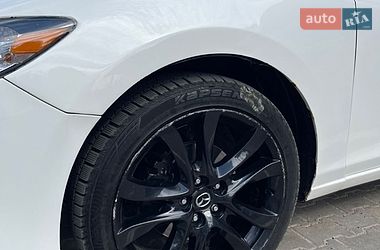 Седан Mazda 6 2013 в Черновцах