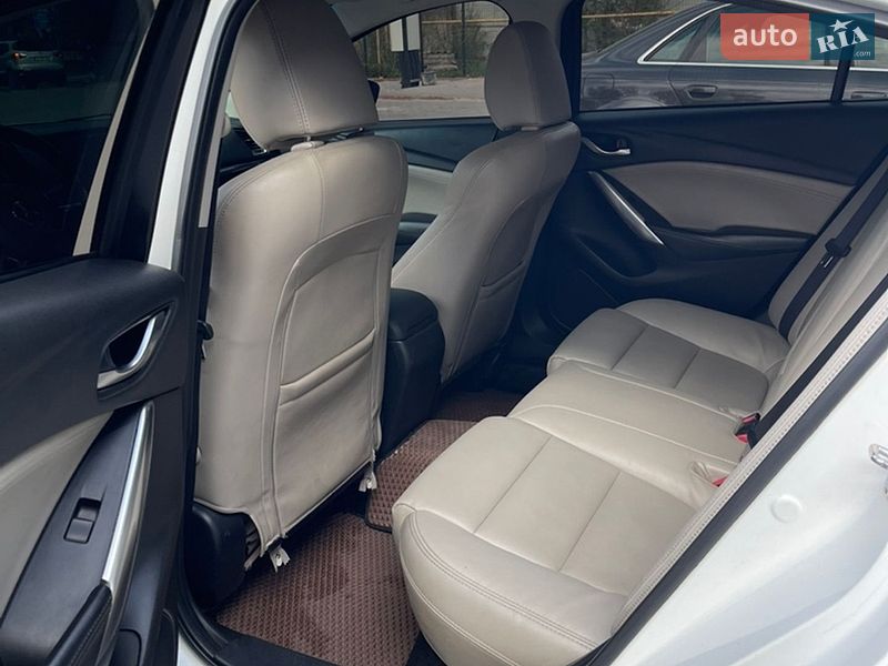 Седан Mazda 6 2013 в Александрие