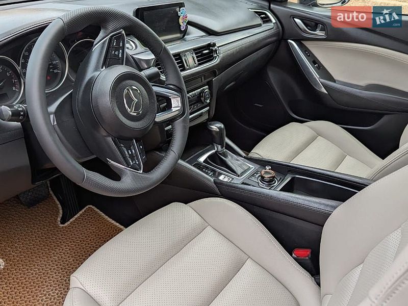 Седан Mazda 6 2016 в Измаиле