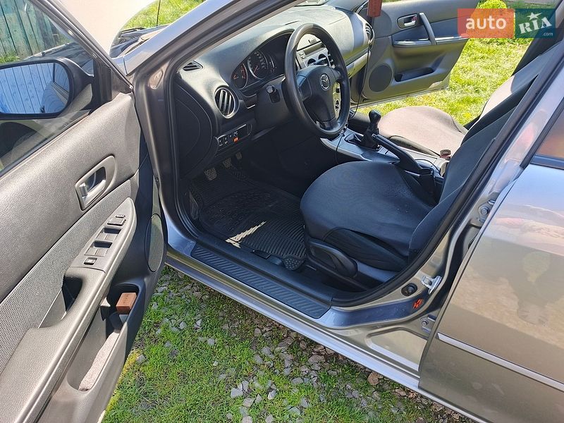 Седан Mazda 6 2005 в Лохвице