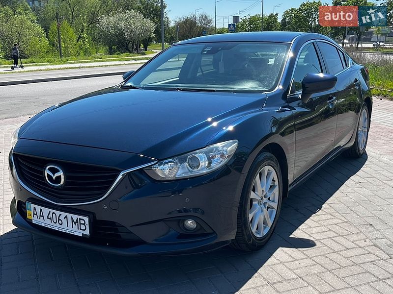 Седан Mazda 6 2015 в Борщеве