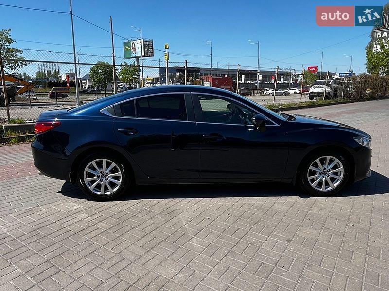 Седан Mazda 6 2015 в Борщеве