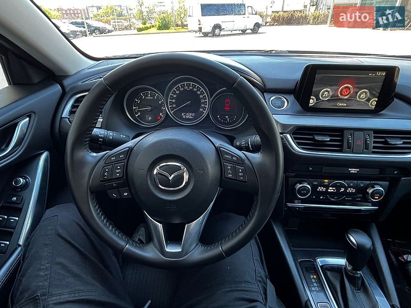 Седан Mazda 6 2015 в Борщеве