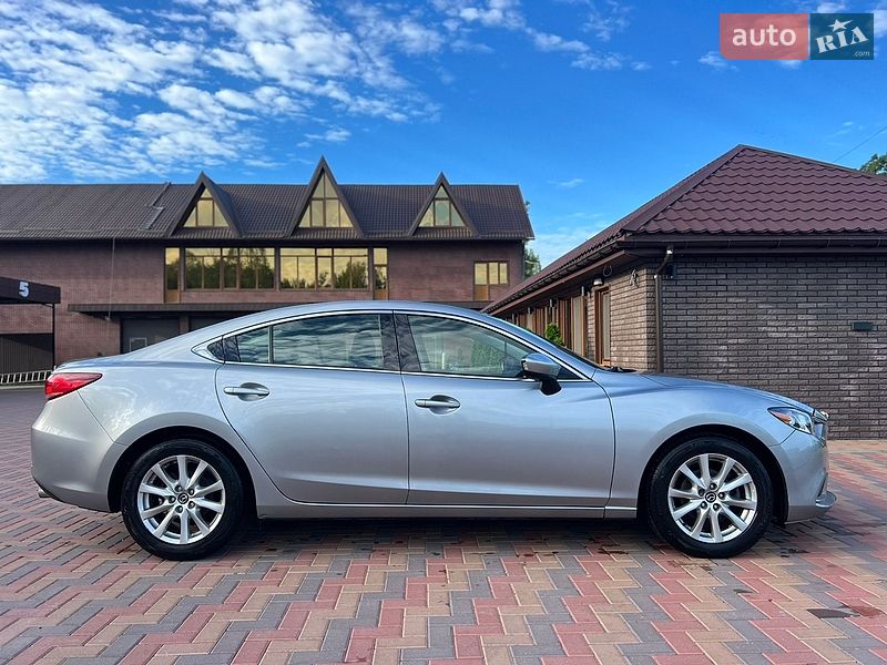 Седан Mazda 6 2014 в Чернигове