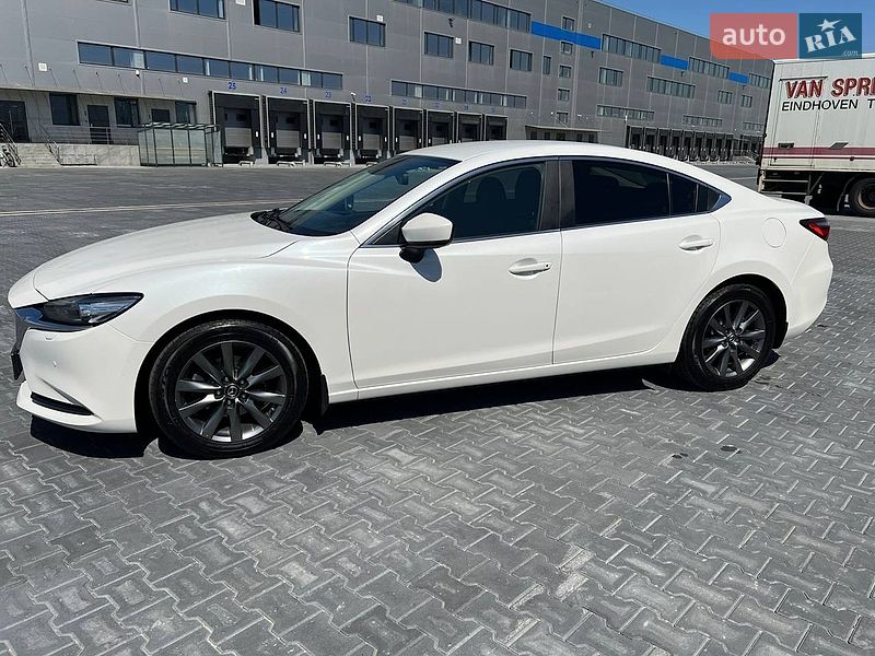 Седан Mazda 6 2019 в Киеве