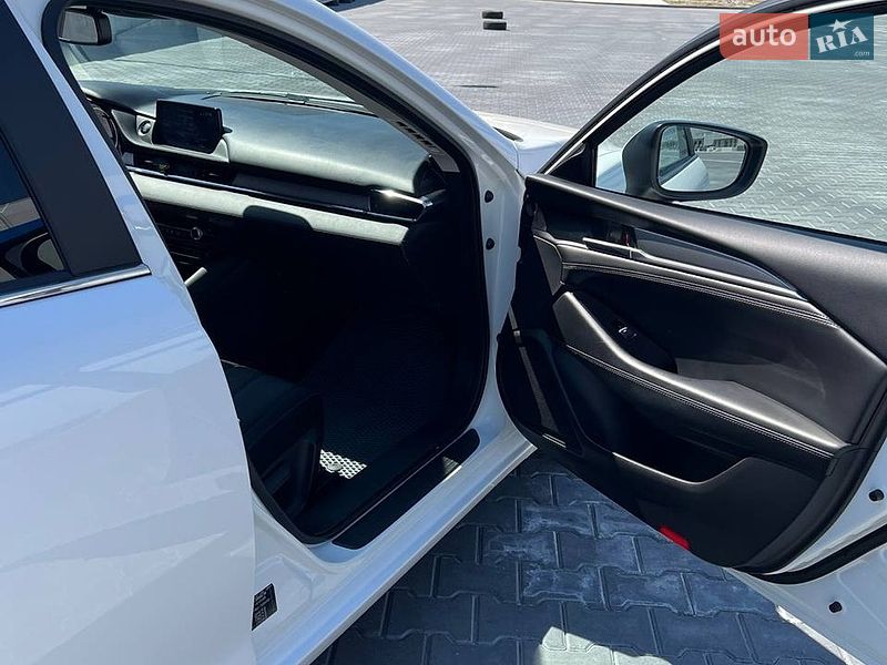 Седан Mazda 6 2019 в Киеве