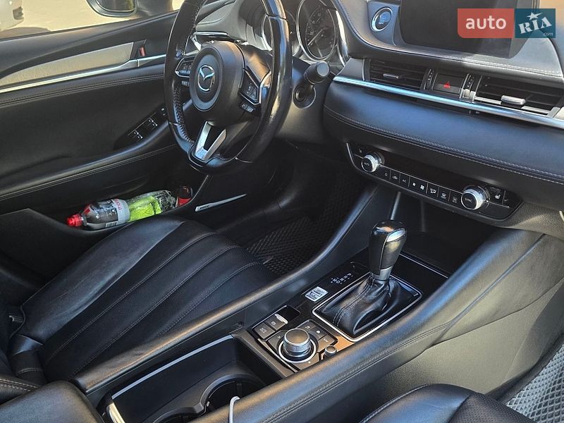 Седан Mazda 6 2018 в Хмельницком