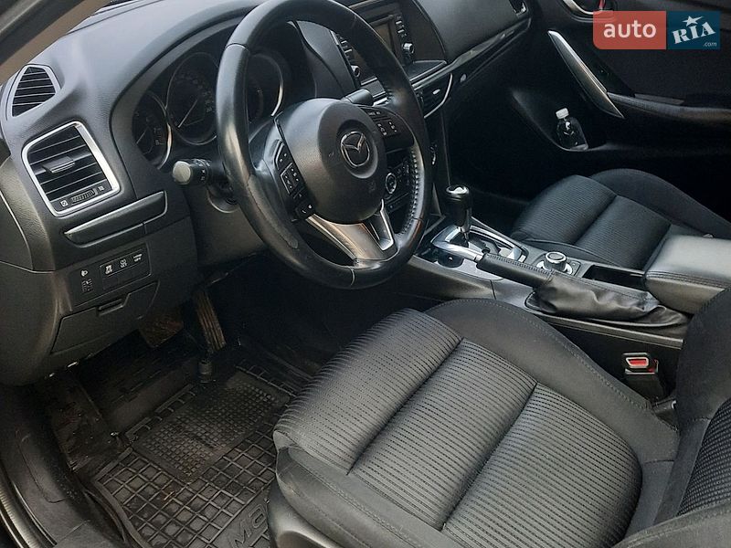 Седан Mazda 6 2014 в Черновцах