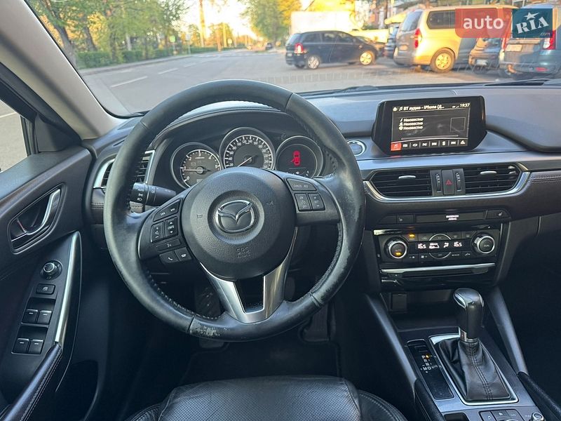 Седан Mazda 6 2016 в Киеве