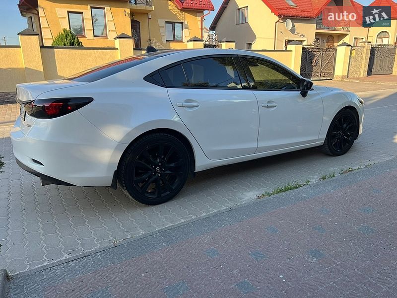 Седан Mazda 6 2015 в Львові