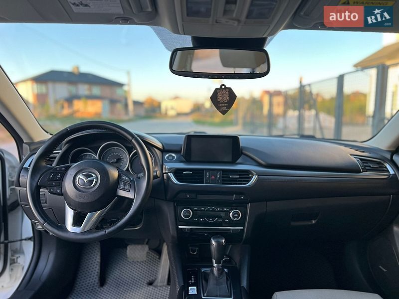 Седан Mazda 6 2015 в Львові