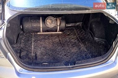 Седан Mazda 6 2004 в Шепетівці