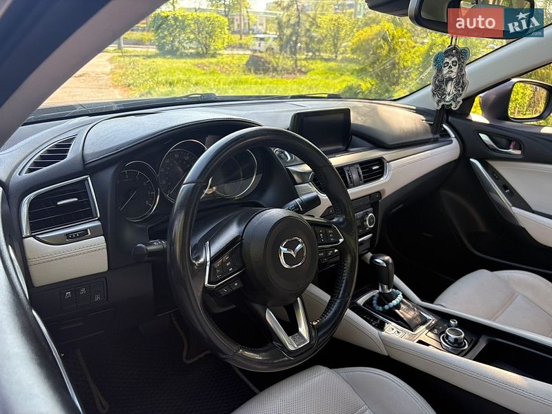 Седан Mazda 6 2017 в Киеве