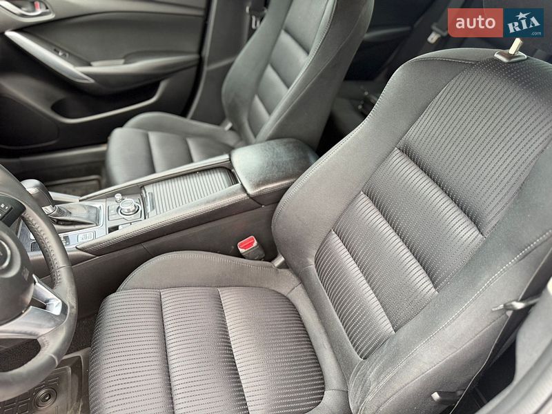 Седан Mazda 6 2016 в Киеве