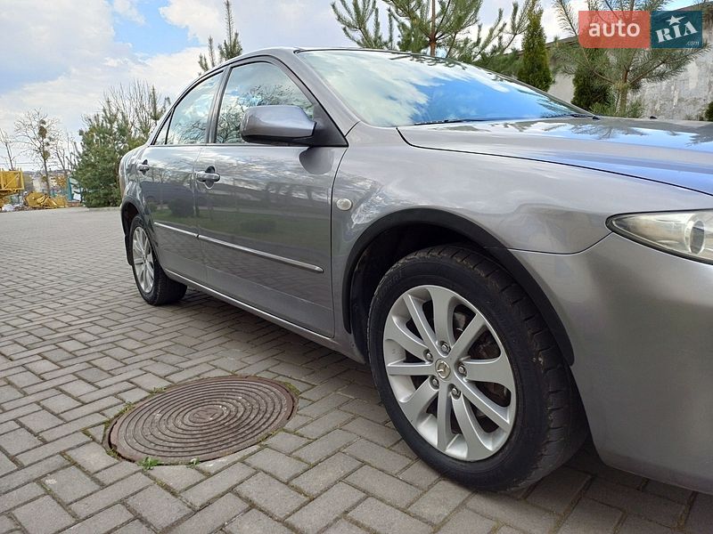 Седан Mazda 6 2002 в Золочеве