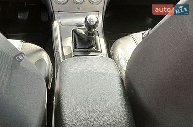 Седан Mazda 6 2002 в Золочеве