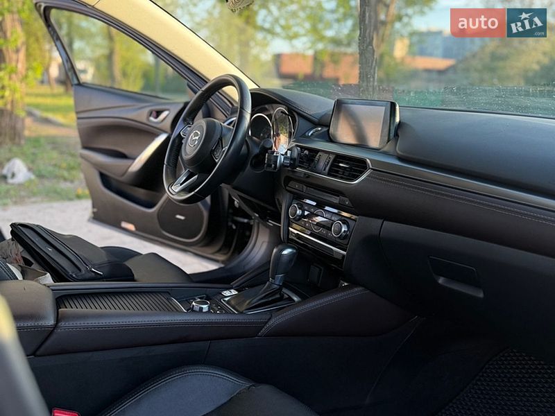 Седан Mazda 6 2017 в Буче
