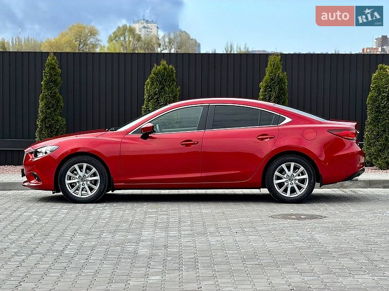 Седан Mazda 6 2017 в Днепре