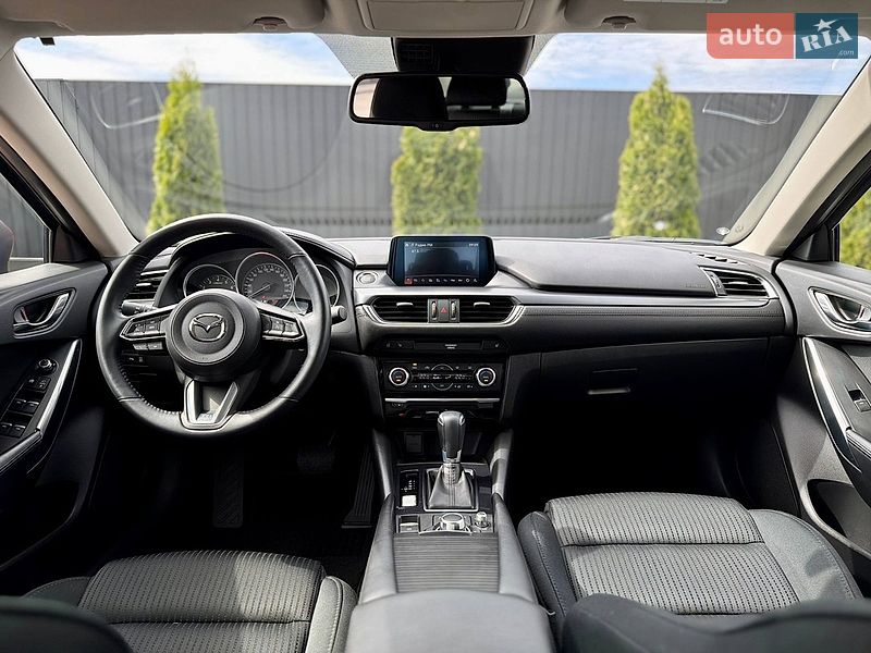 Седан Mazda 6 2017 в Днепре