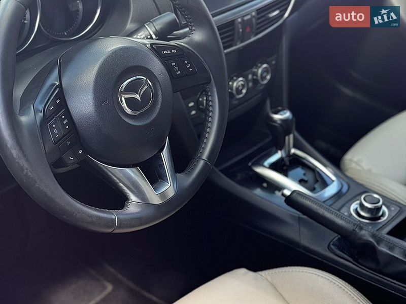Седан Mazda 6 2013 в Коростышеве