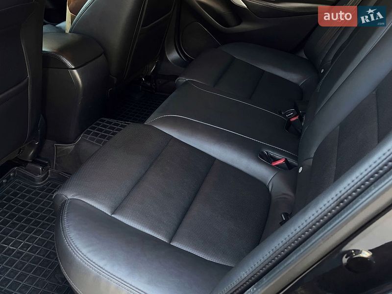 Седан Mazda 6 2015 в Полтаві